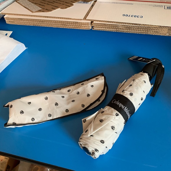 Accessories - Beautiful New Umbrella ☂